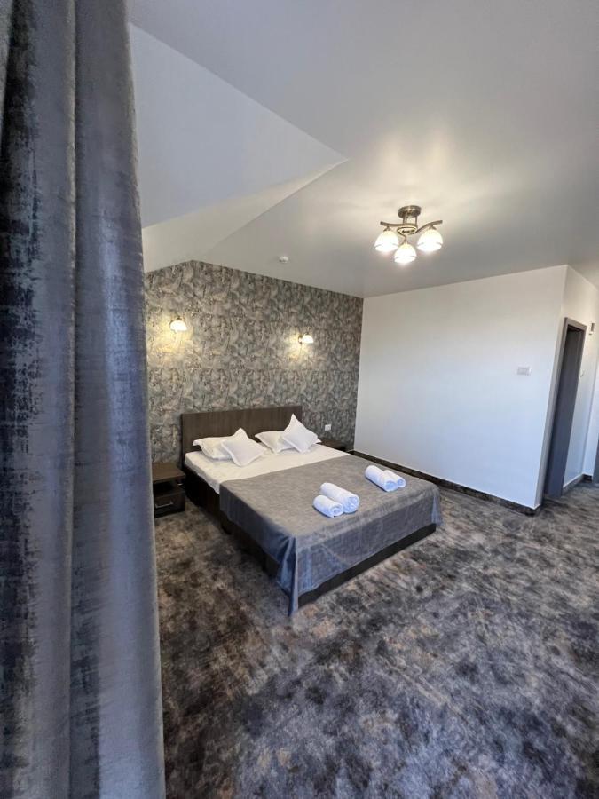 Motel Infinit Târgu Jiu Exterior foto