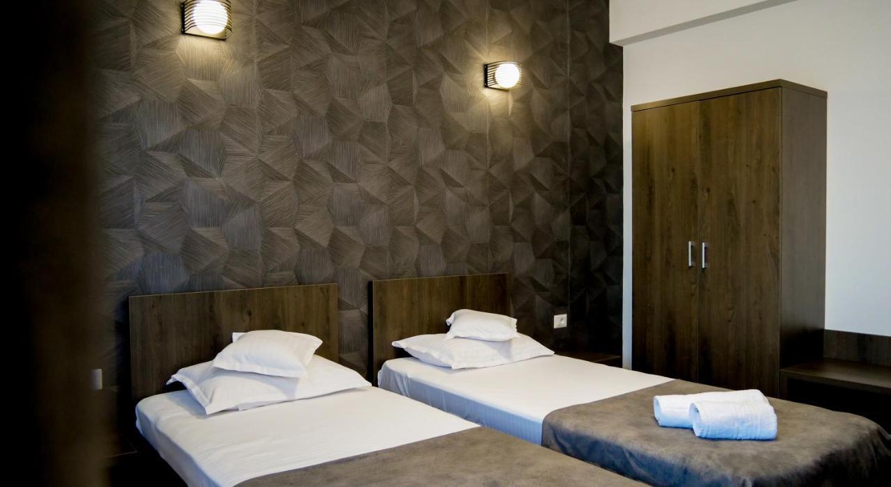 Motel Infinit Târgu Jiu Exterior foto